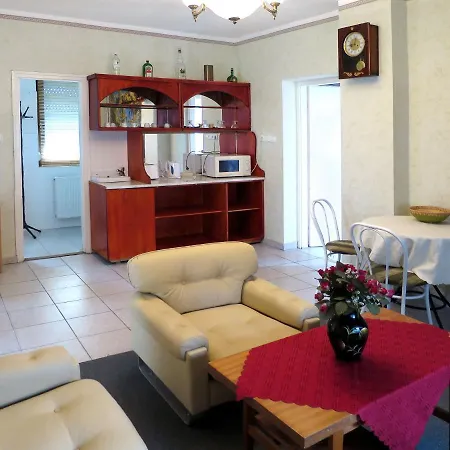 Casa vacanze Holiday Remete - Maf135 *